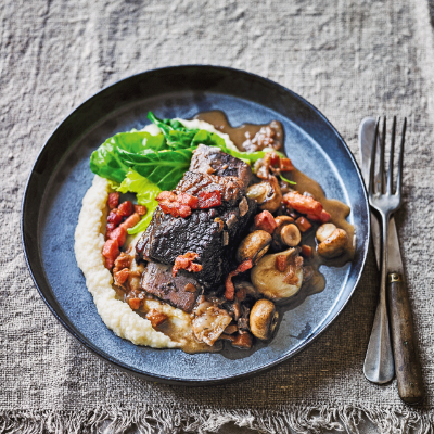 short-beef-ribs-in-red-wine-with-celeriac-mash