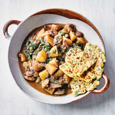spinach-mushroom-curry-with-chickpea-flatbreads