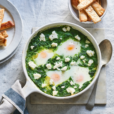 spinach-and-ricotta-baked-eggs