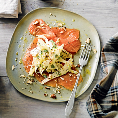 smoked-salmon-with-parsnip-pear-remoulade