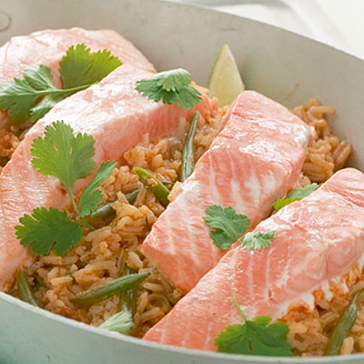 thai-style-salmon-and-rice-with-red-curry-sauce