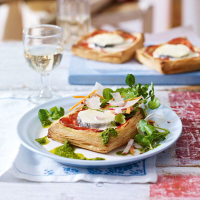 tomato-and-goats-cheese-tarts