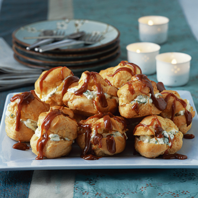 toffee-profiteroles-with-pineapple-and-basil-cream