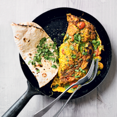 turmeric-spiced-omelette-chapatis