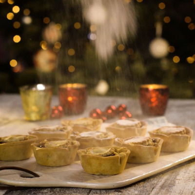 festive-apple-pies