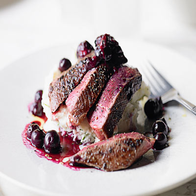 venison-with-blueberry-sauce