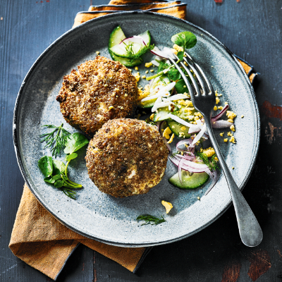 white-fishcakes-with-dill-capers