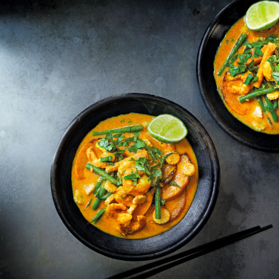 yellow-thai-curry-with-prawns