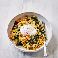Braised chick peas & poached egg